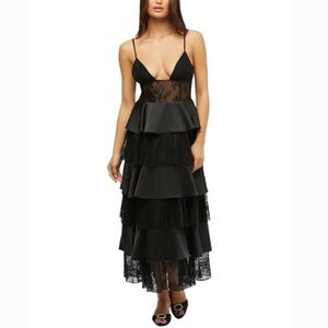 NWT WeWoreWhat Tiered Lace Midi Dress